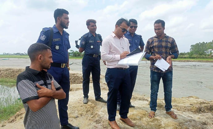 বানিয়াচংয়ে কৃষি জমি থেকে অবৈধভাবে মাটি উত্তোলন ॥ মোবাইল কোর্টে অর্থদন্ড